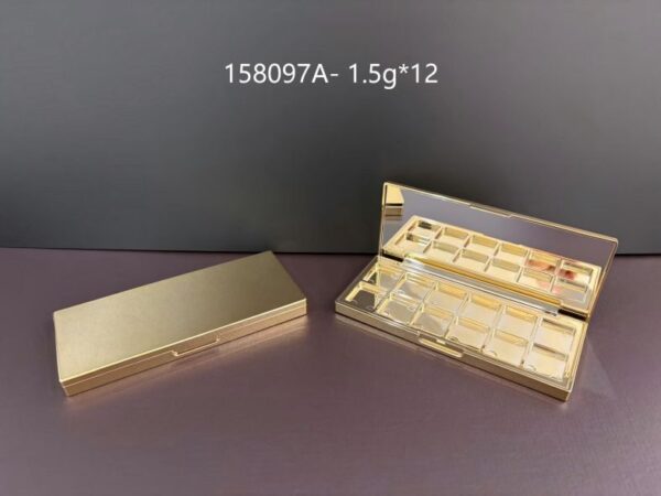 158097A
Multi-Color Square Compact with Mirror