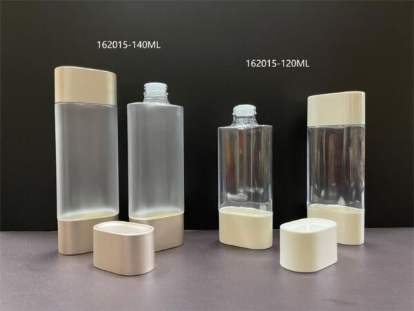 162015-140
Square Bottle