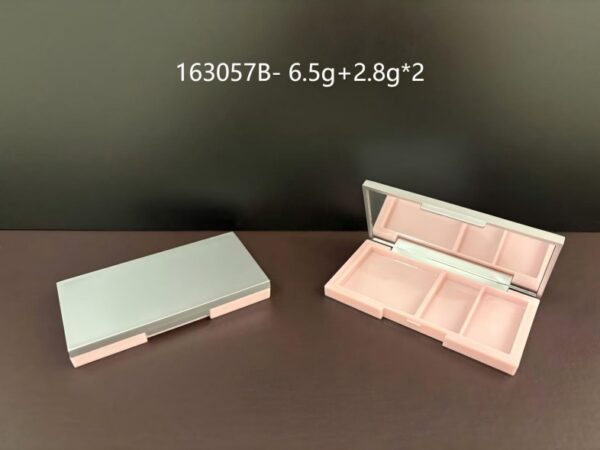 163057B
Three-Color Square, Compact, With Mirror
