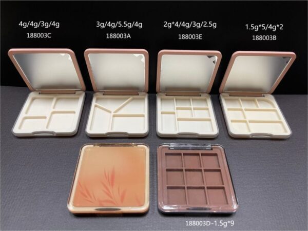 188003C
Multi-Color Square Compact with Mirror and Snap Closure
