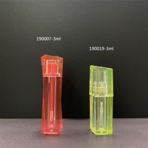 190007
Shaped Lipgloss with Applicator