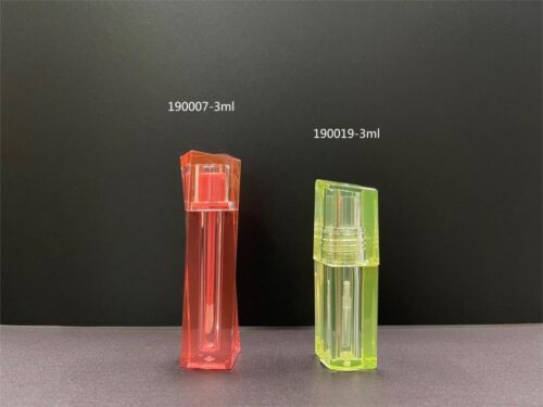 190007
Shaped Lipgloss with Applicator