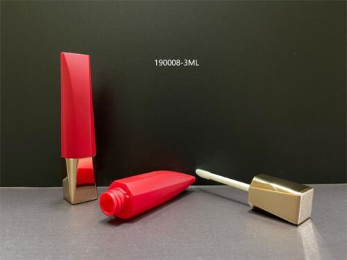 190008
Shaped Lipgloss with Applicator