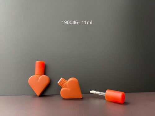 190046
Lipgloss with Applicator