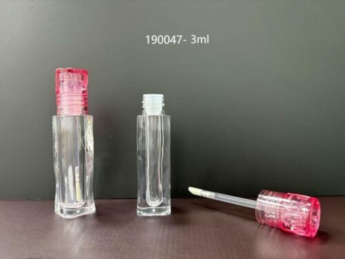 190047
Lipgloss with Applicator