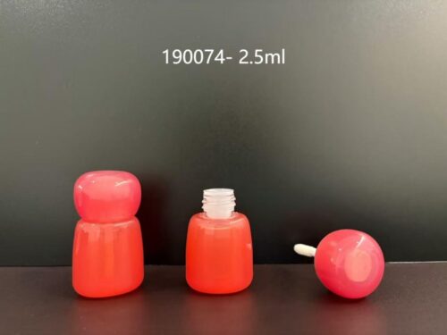 190074
Lipgloss with Applicator