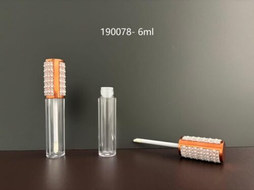 190078
Lipgloss with Applicator