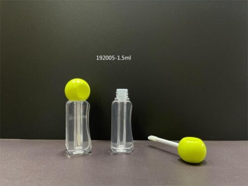192005
Shaped Lipgloss with Applicator