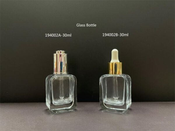 194002B
Square Bottle