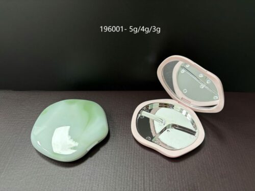 196001
Multi-Color Shaped Compact with Mirror