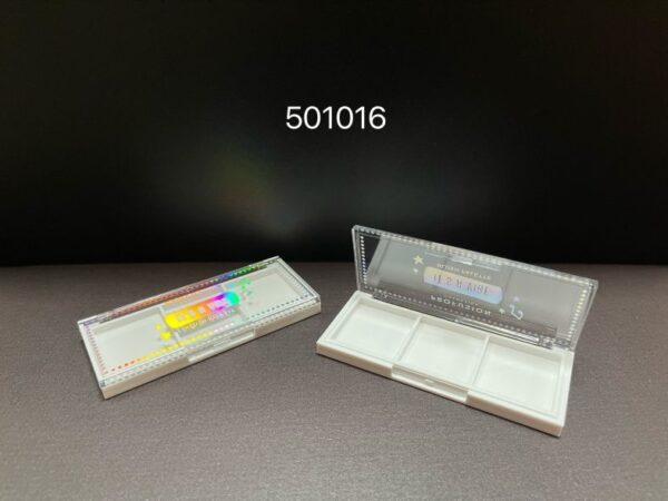 501016
Multi-Color Square Compact
