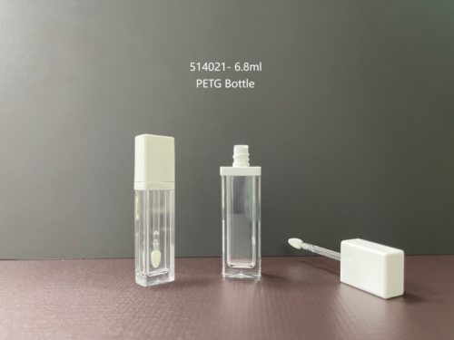 514021
Square Lipgloss with Applicator
