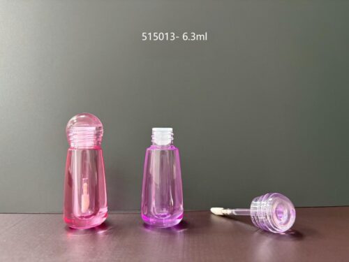 515013
Shaped Lipgloss with Applicator