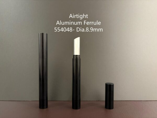 554048
Lipstick with Airtight