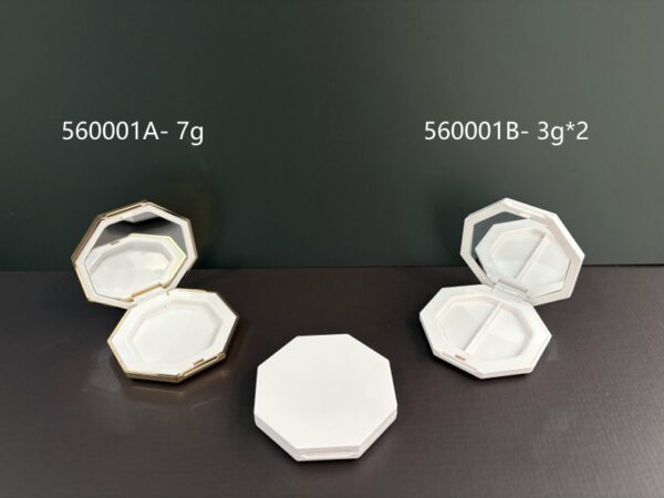 560001A
Compact with Mirror