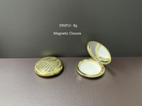595012
Compact with Mirror