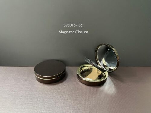 595015
Compact with Mirror and Center Plate