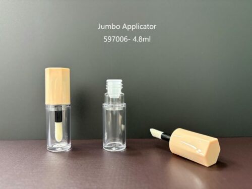 597006
Lipgloss with Applicator