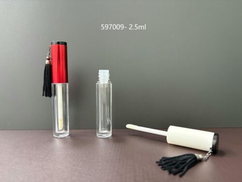 597009
Lipgloss with Applicator and Loop