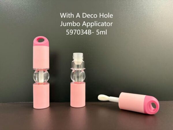 597034B
Shaped Lipgloss with Applicator and Loop