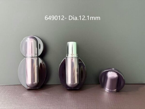649012
Shaped Lipstick