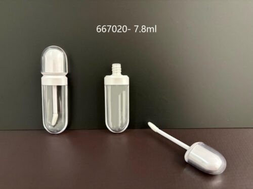 667020
Shaped Lipgloss with Applicator