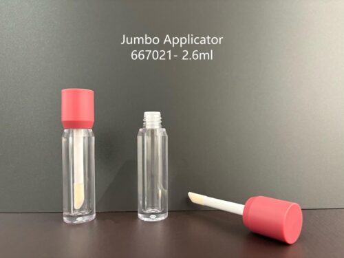 667021
Lipgloss with Applicator