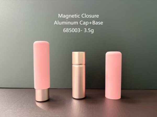 685003
Lipstick with Magnetic Closure, S-Free and Mono-Material and POM-Free