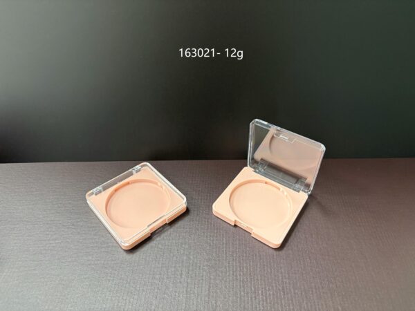163021
One-Color Square, Compact