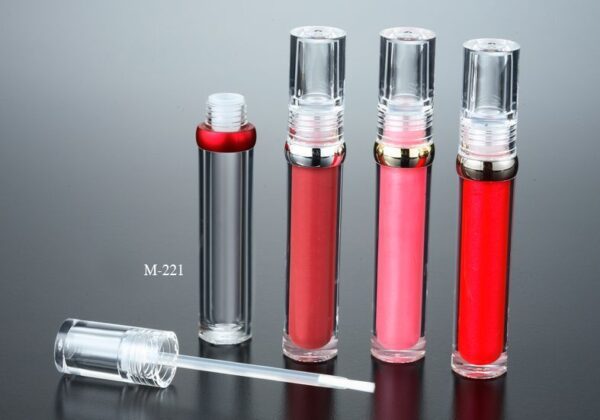 M-221
Lipgloss, S-Free