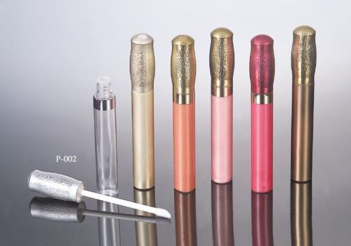 P-002-7.5g-Single-Screw-Closure-Regular-Wand.jpg P-002
Shaped Lipgloss