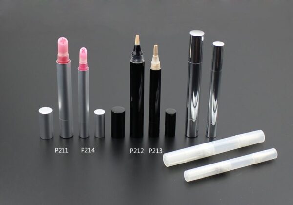 P-211
Lipgloss with Applicator, S-Free and Stackable