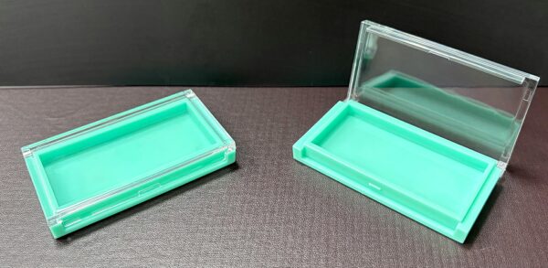 163047
One-Color Square, Compact, With Mirror