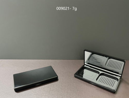 009021
Two-Color Square, Compact, With Mirror