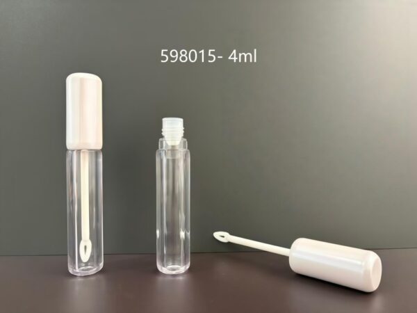 598015
Lipgloss with Applicator